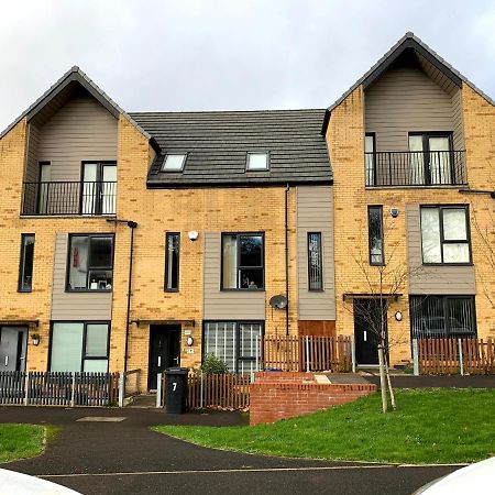 Sheffield City Centre , Free Wifi & Parking - Private Room - Shared House Dış mekan fotoğraf