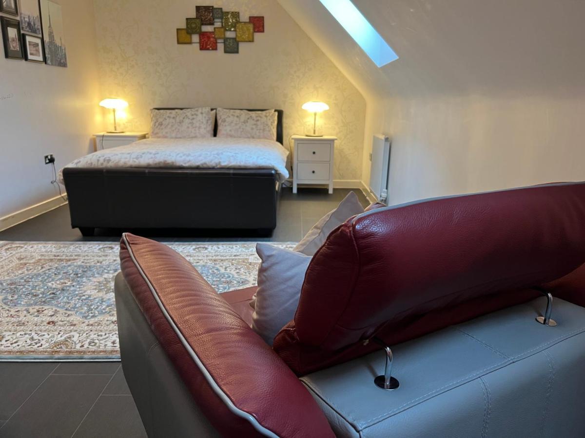 Sheffield City Centre , Free Wifi & Parking - Private Room - Shared House Dış mekan fotoğraf